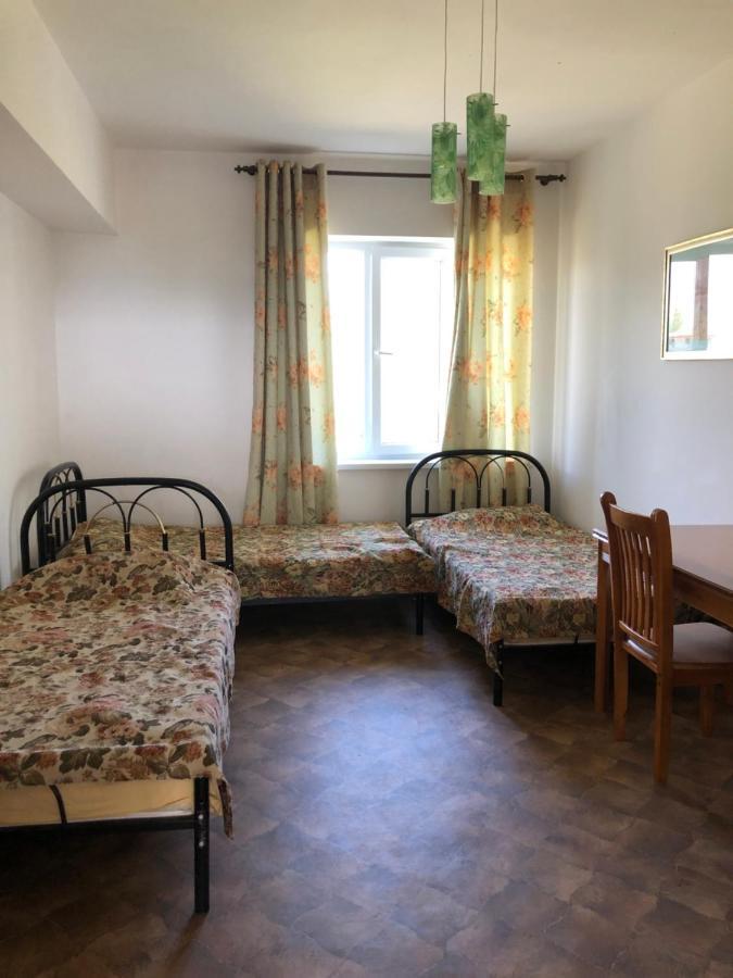 Гостевой Дом Айша Guest House Aisha Cholpon-Ata Kültér fotó
