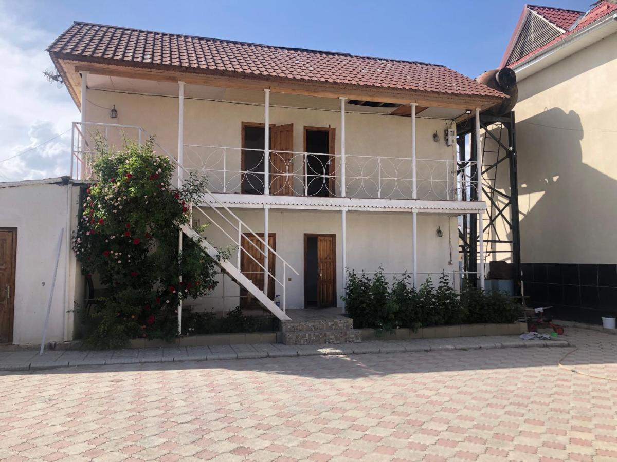 Гостевой Дом Айша Guest House Aisha Cholpon-Ata Kültér fotó